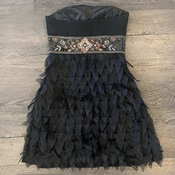 Sue Wong Beaded Silk Petal Mini Dress - Picture 3 of 6